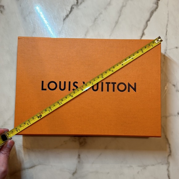 100% AUTHENTIC LV BOX - Picture 4 of 8